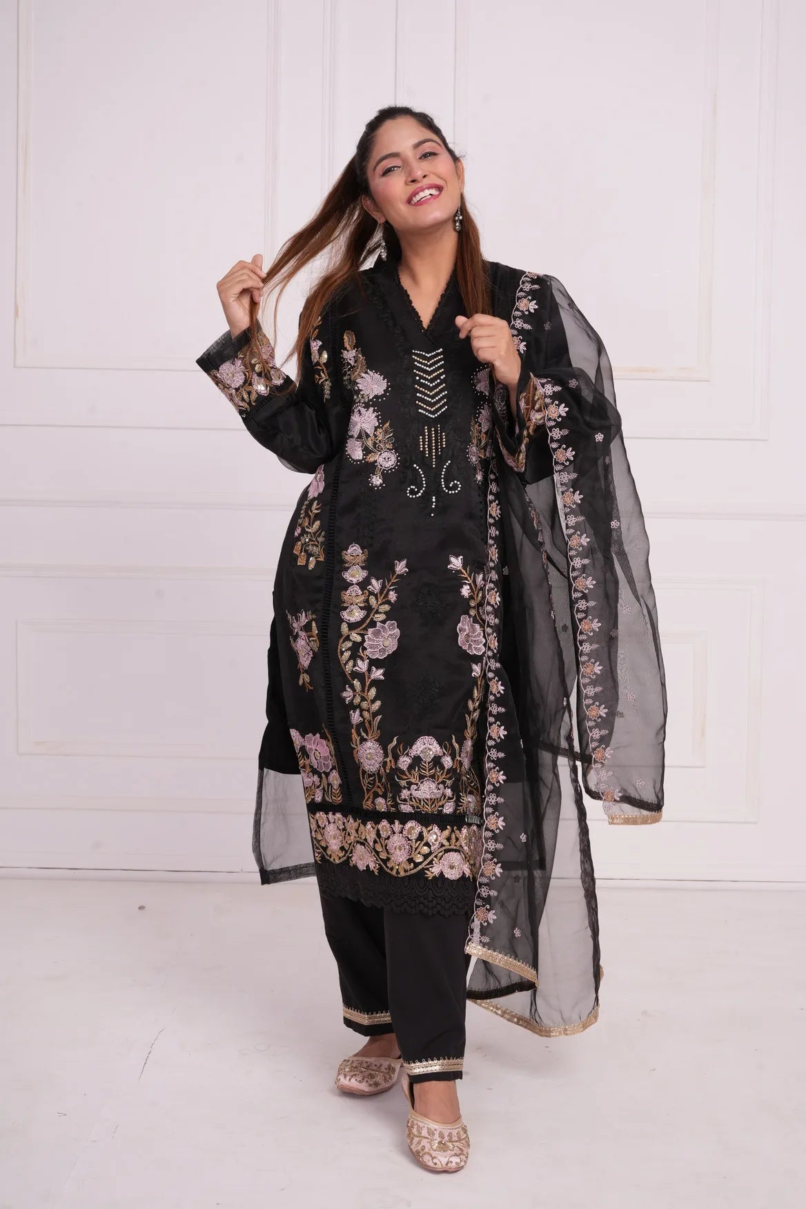 Ethnic motif zari sequinned embroidered silk kurta pant and dupatta