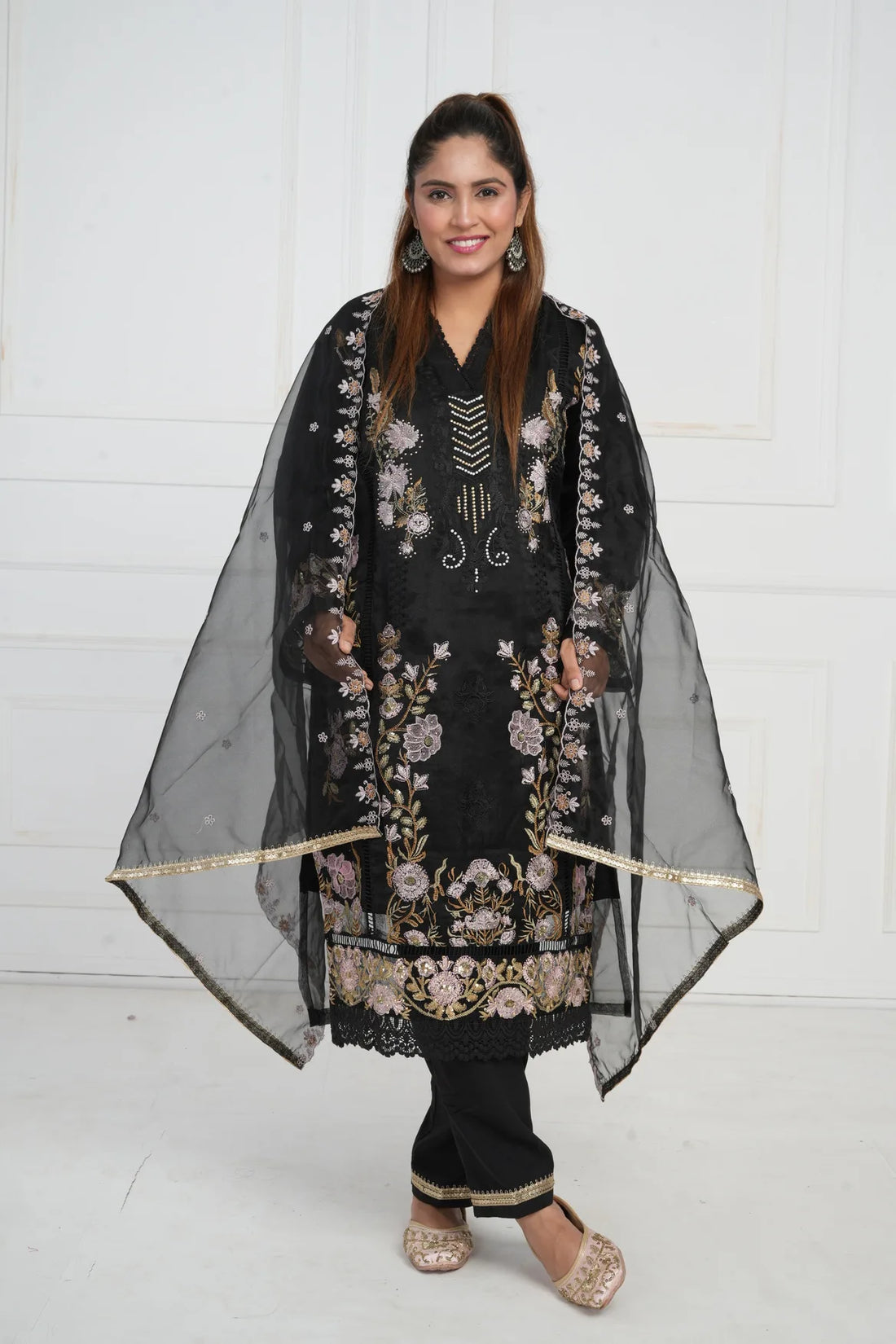 Ethnic motif zari sequinned embroidered silk kurta pant and dupatta