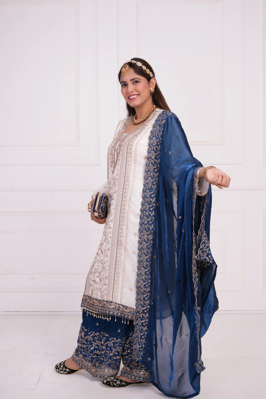 Women Ethnic motif and Zari embroidered Kurta With Sharara & Dupatta