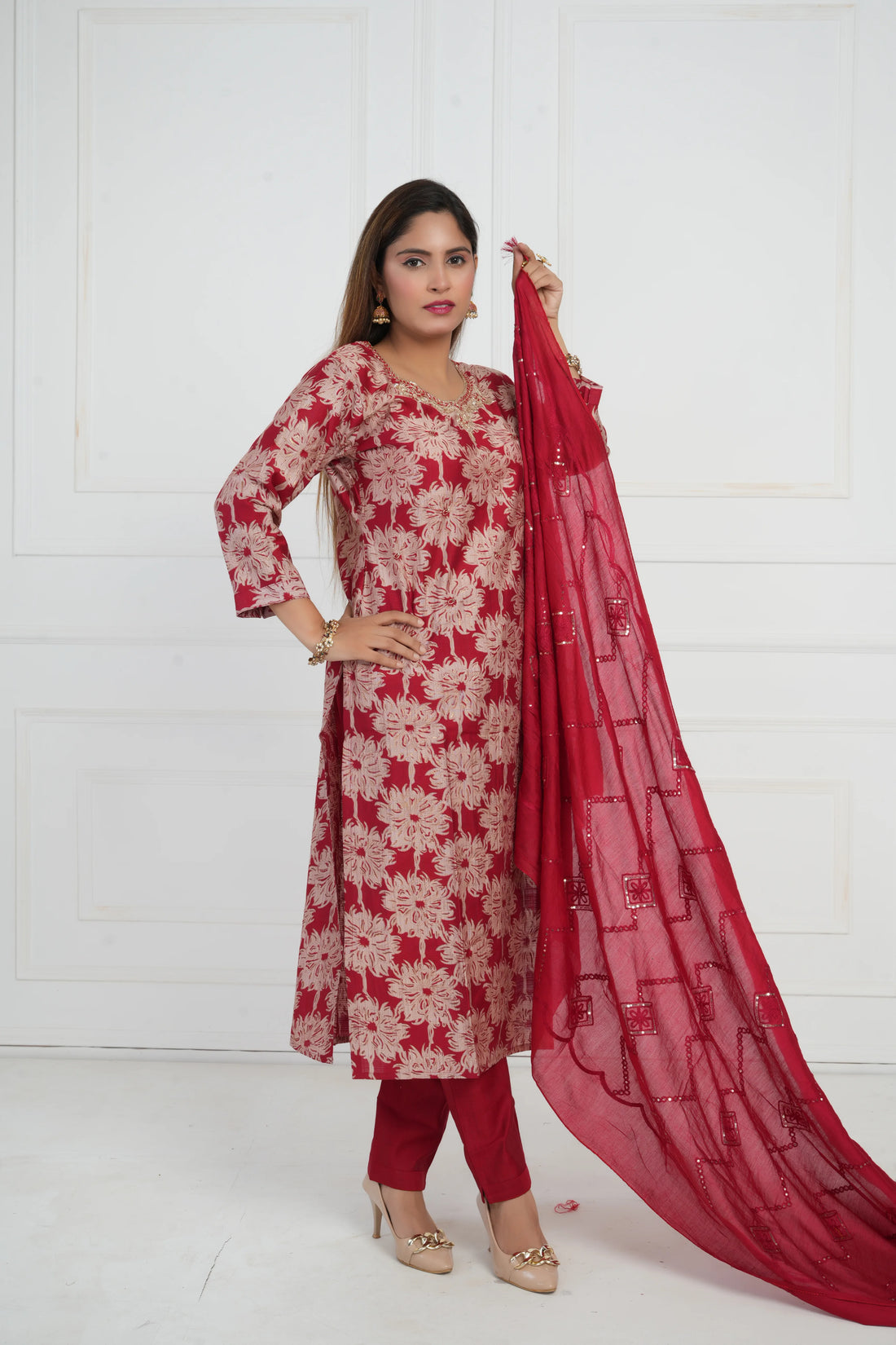 Ethnic motif zari sequinned embroidered silk kurta pant and dupatta