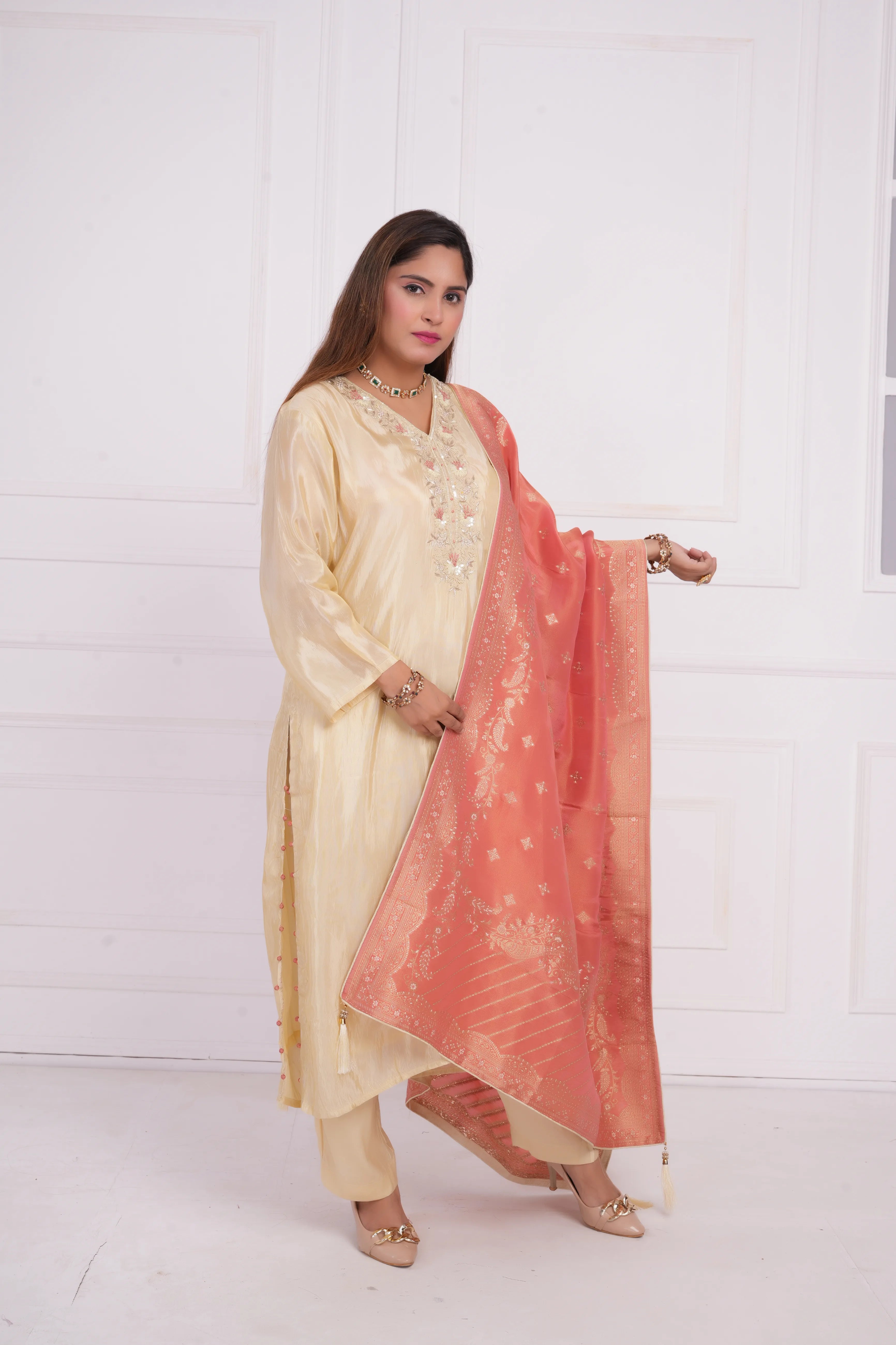 Women Ethnic Motifs and Zari Embroidered Kurta with Trouser & Banarsi Dupatta
