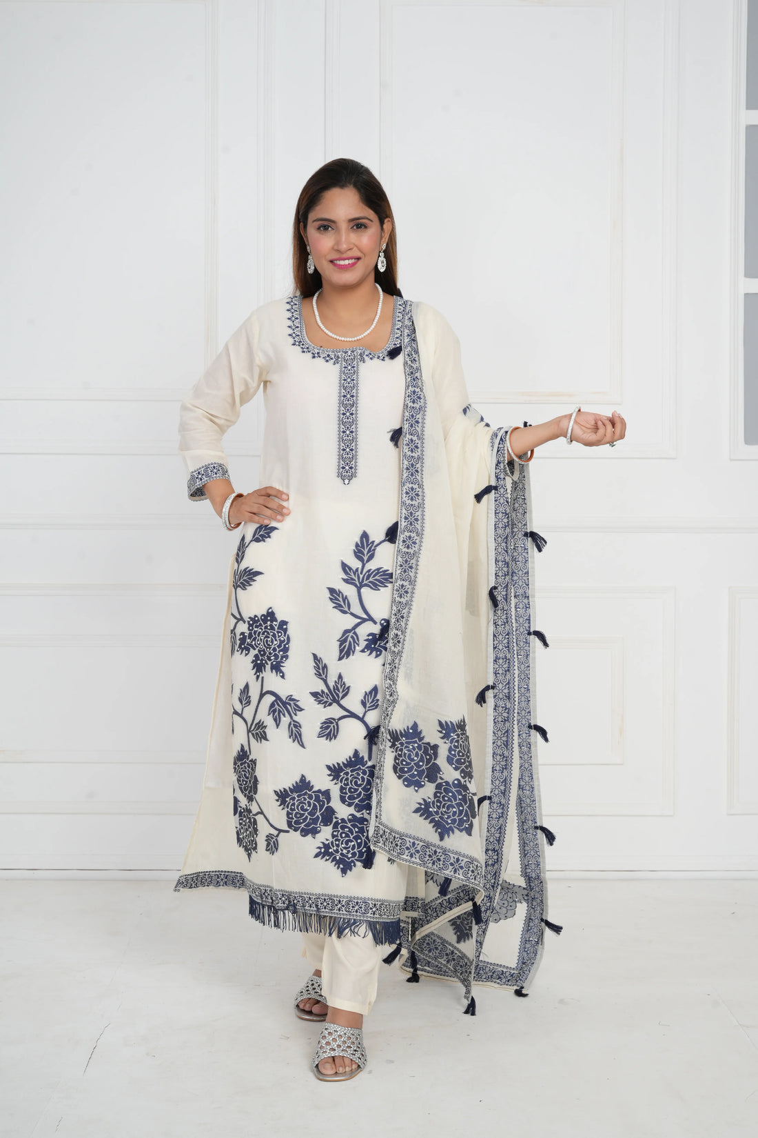 Ethnic motif zari sequinned embroidered silk kurta pant and dupatta