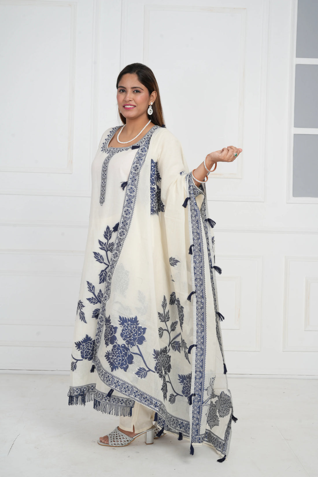 Ethnic motif zari sequinned embroidered silk kurta pant and dupatta