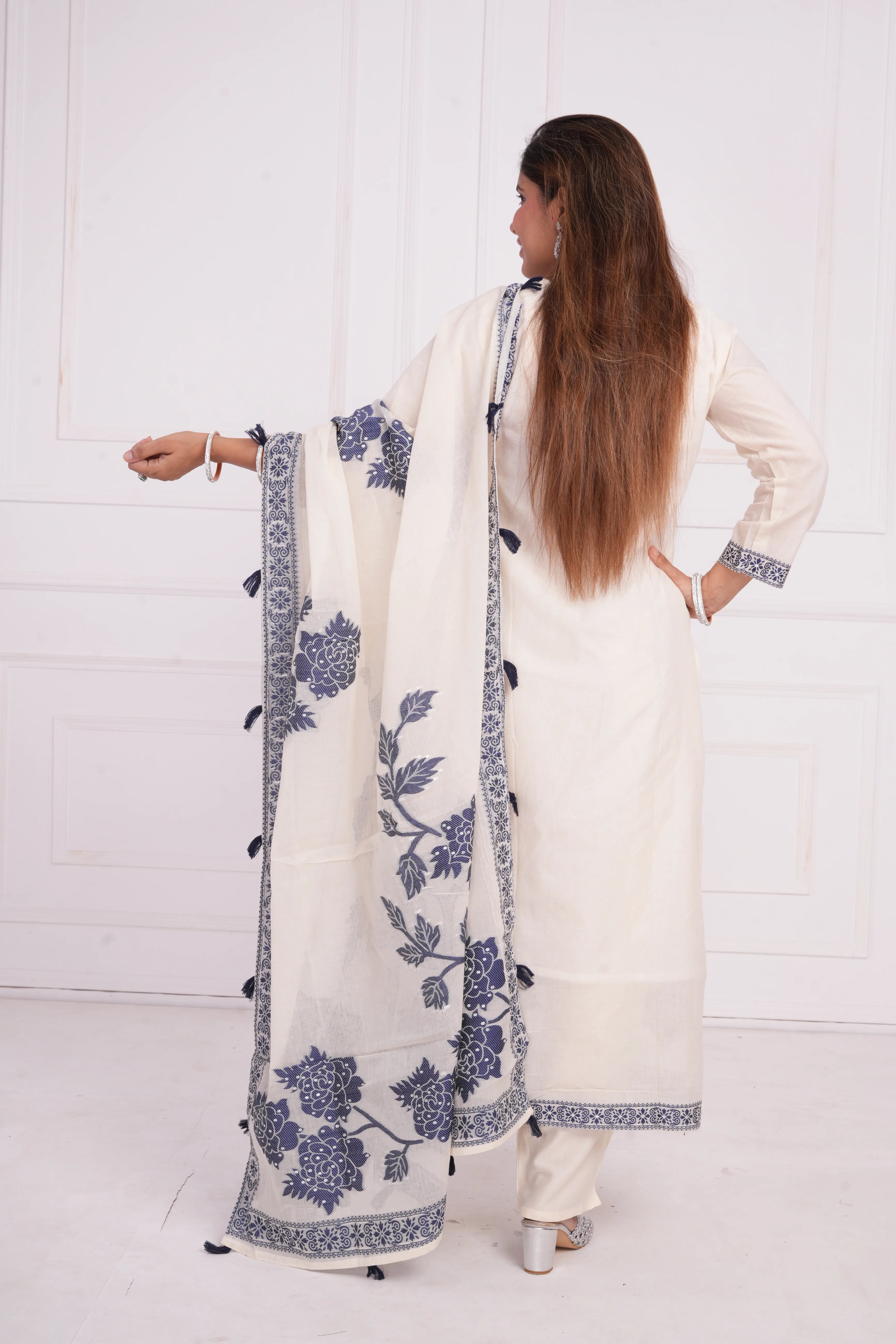 Ethnic motif zari sequinned embroidered silk kurta pant and dupatta