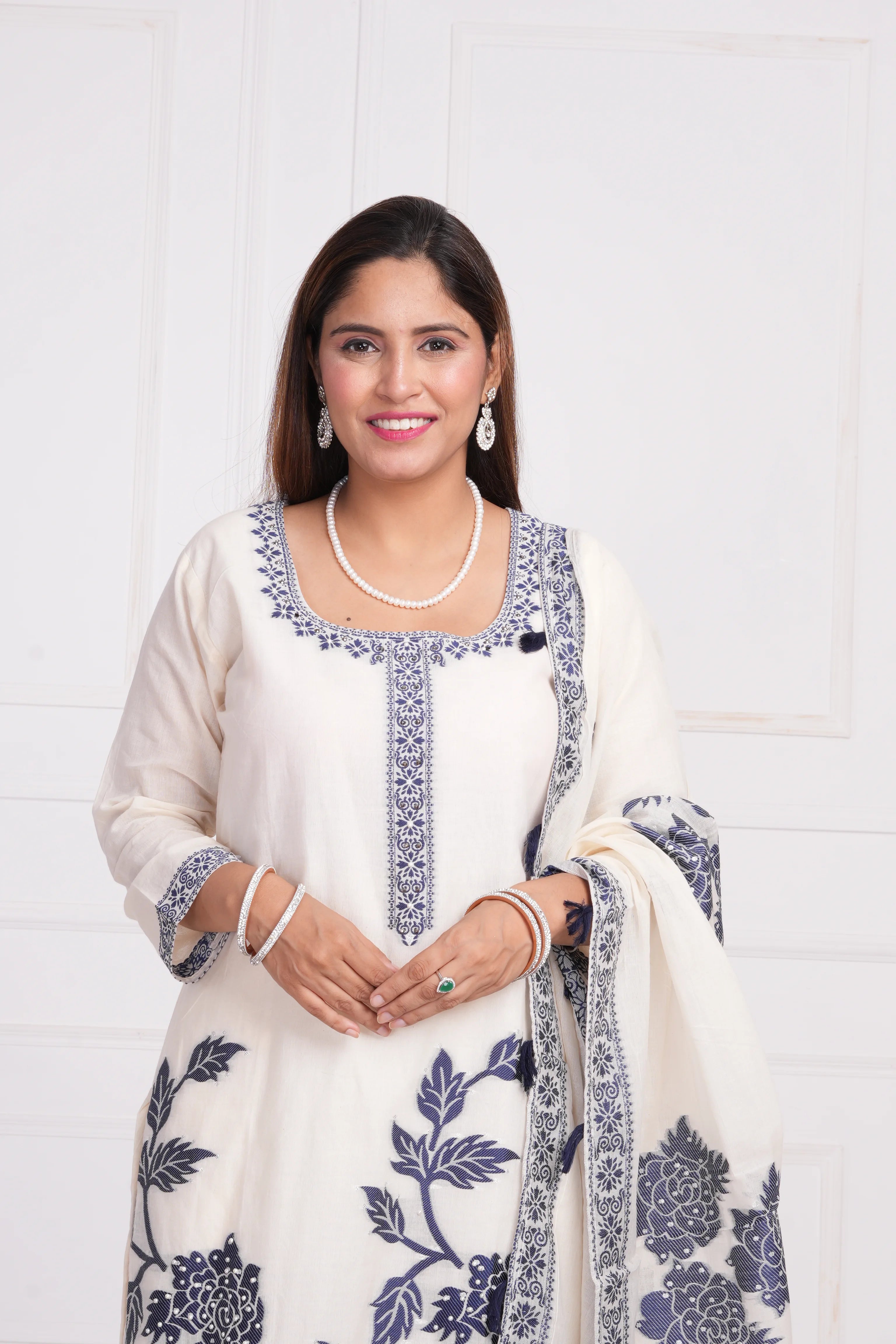 Ethnic motif zari sequinned embroidered silk kurta pant and dupatta