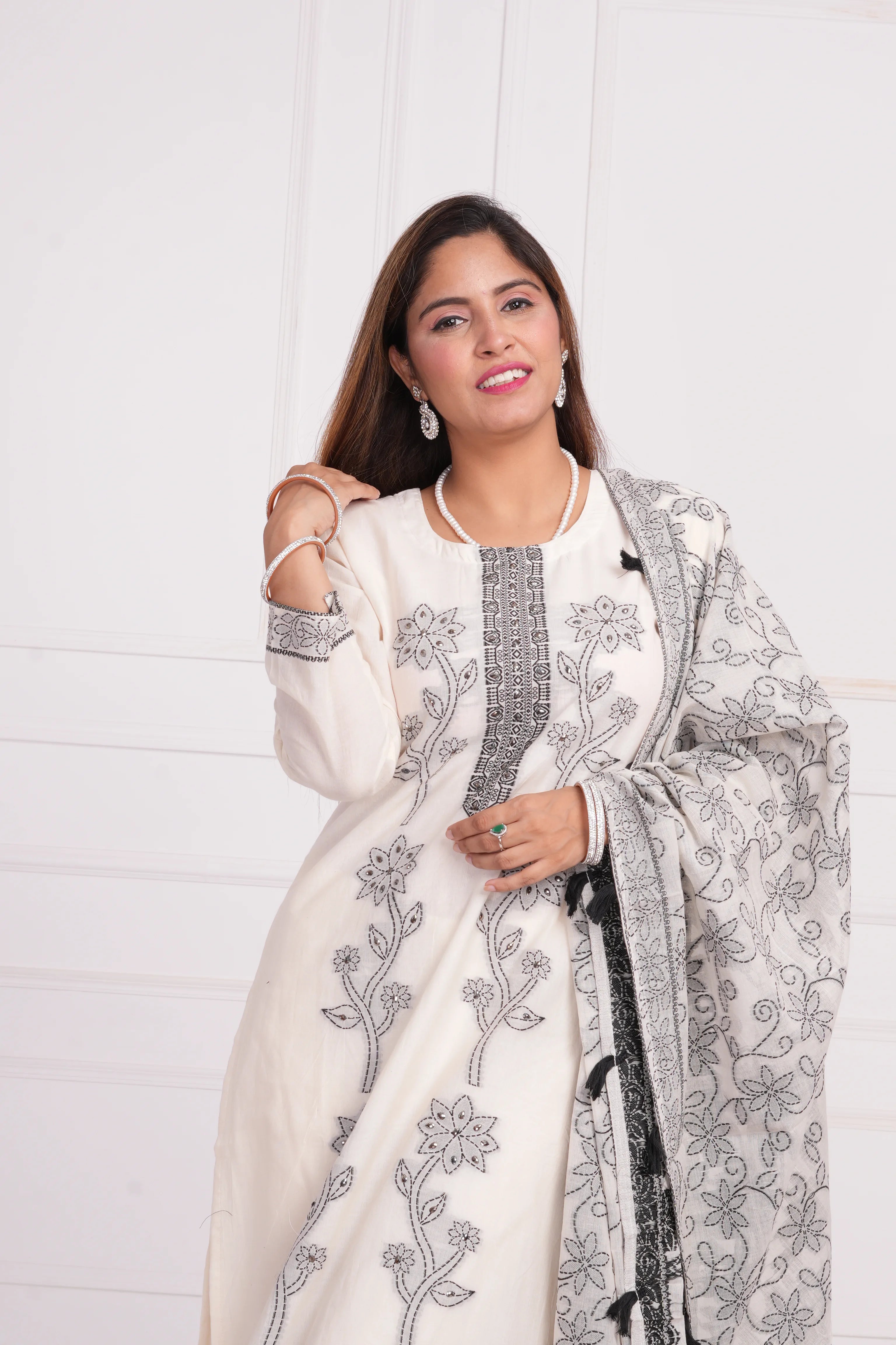 Ethnic motif zari sequinned embroidered silk kurta pant and dupatta