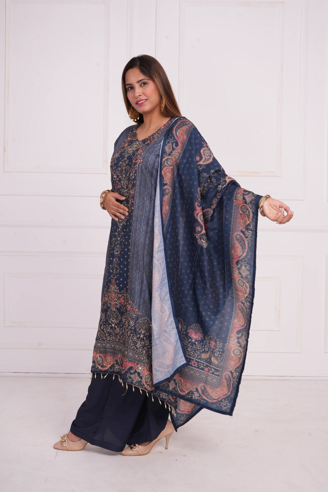 Ethnic motif zari sequinned embroidered silk kurta pant and dupatta