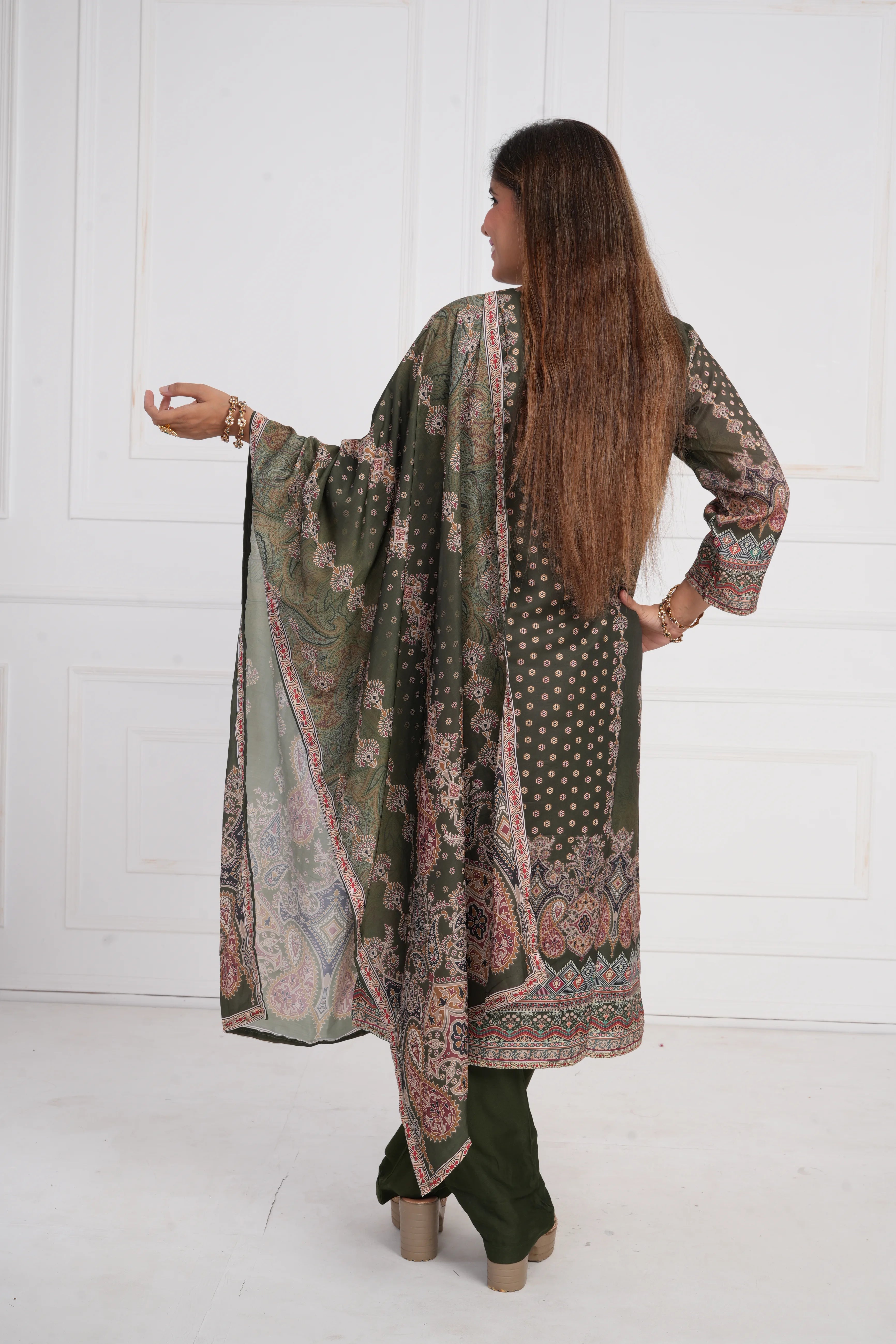 Ethnic motif zari sequinned embroidered silk kurta pant and dupatta