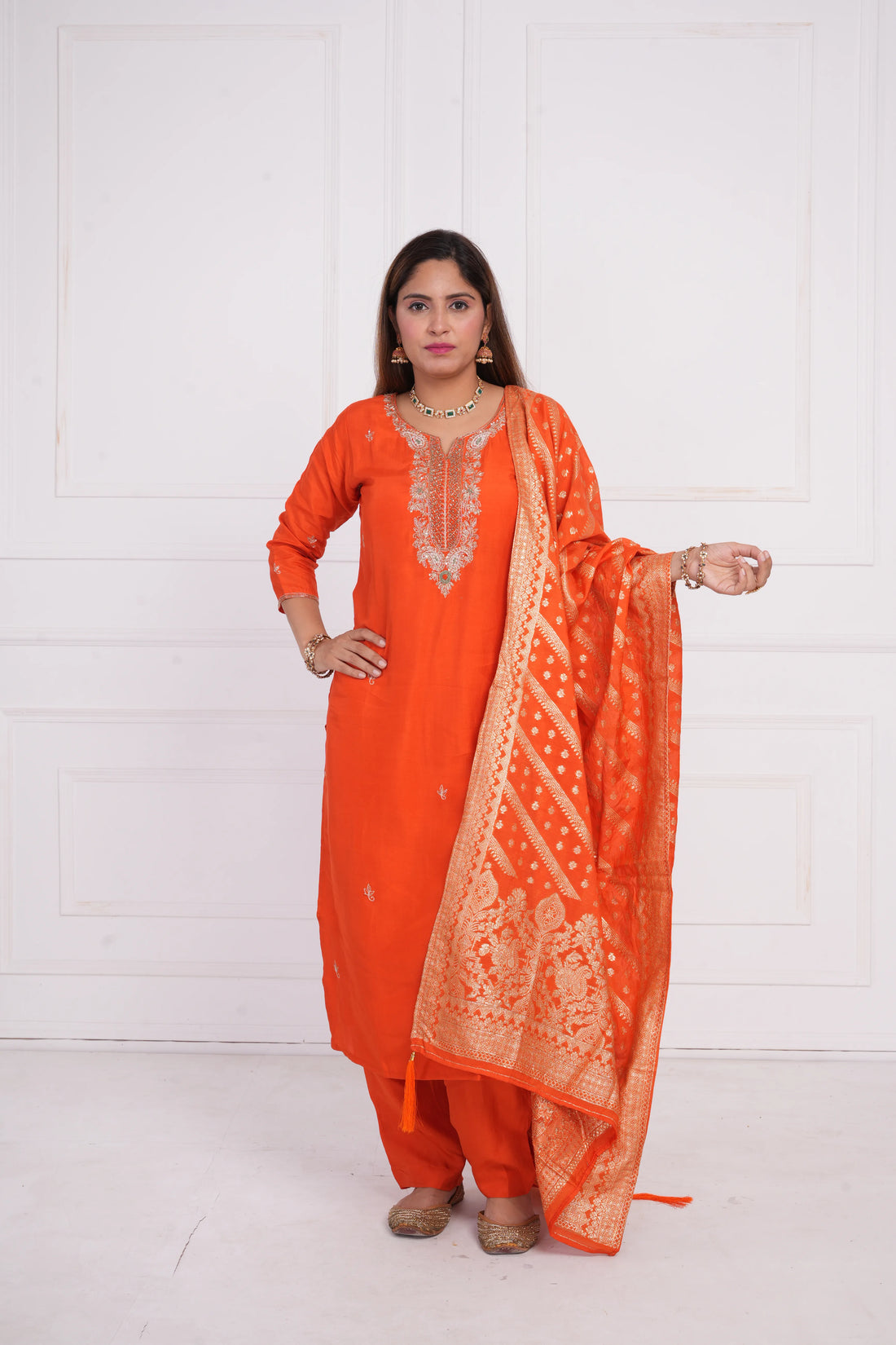 Women Ethnic Motifs and Zari Embroidered Kurta with Trouser & Banarsi Dupatta